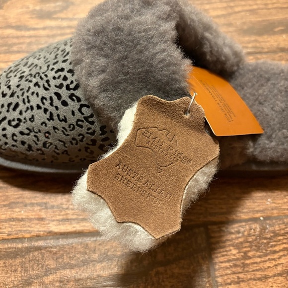 EMU Ridge Slippers. Suede, Merino Wool, Women’s, NWT, Size 7, 8 - Picture 2 of 3